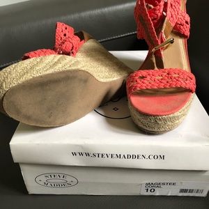 Steve Madden Coral Wedged Sandal